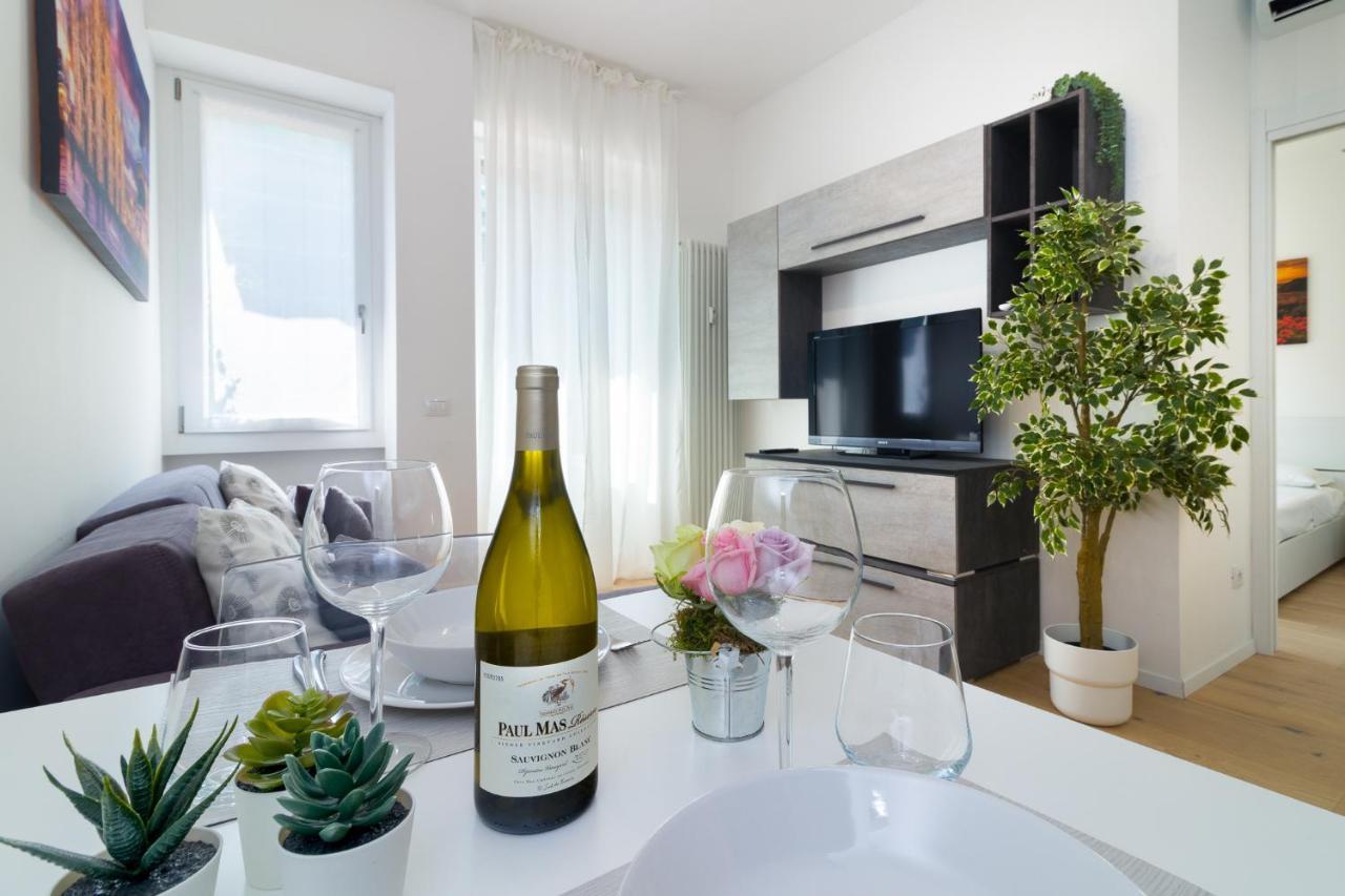 Appartamento Bright Terrace In Milano Esterno foto