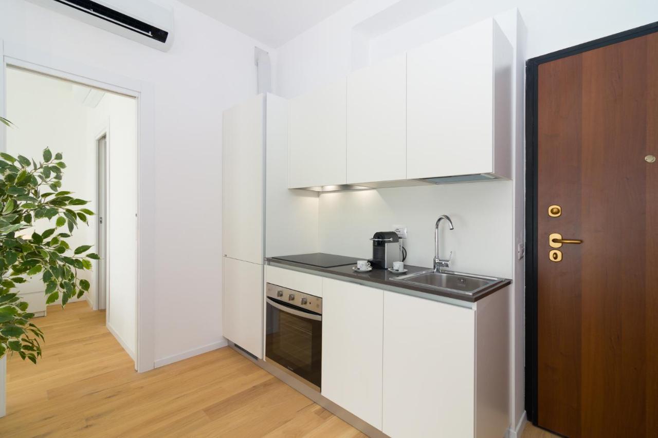 Appartamento Bright Terrace In Milano Esterno foto