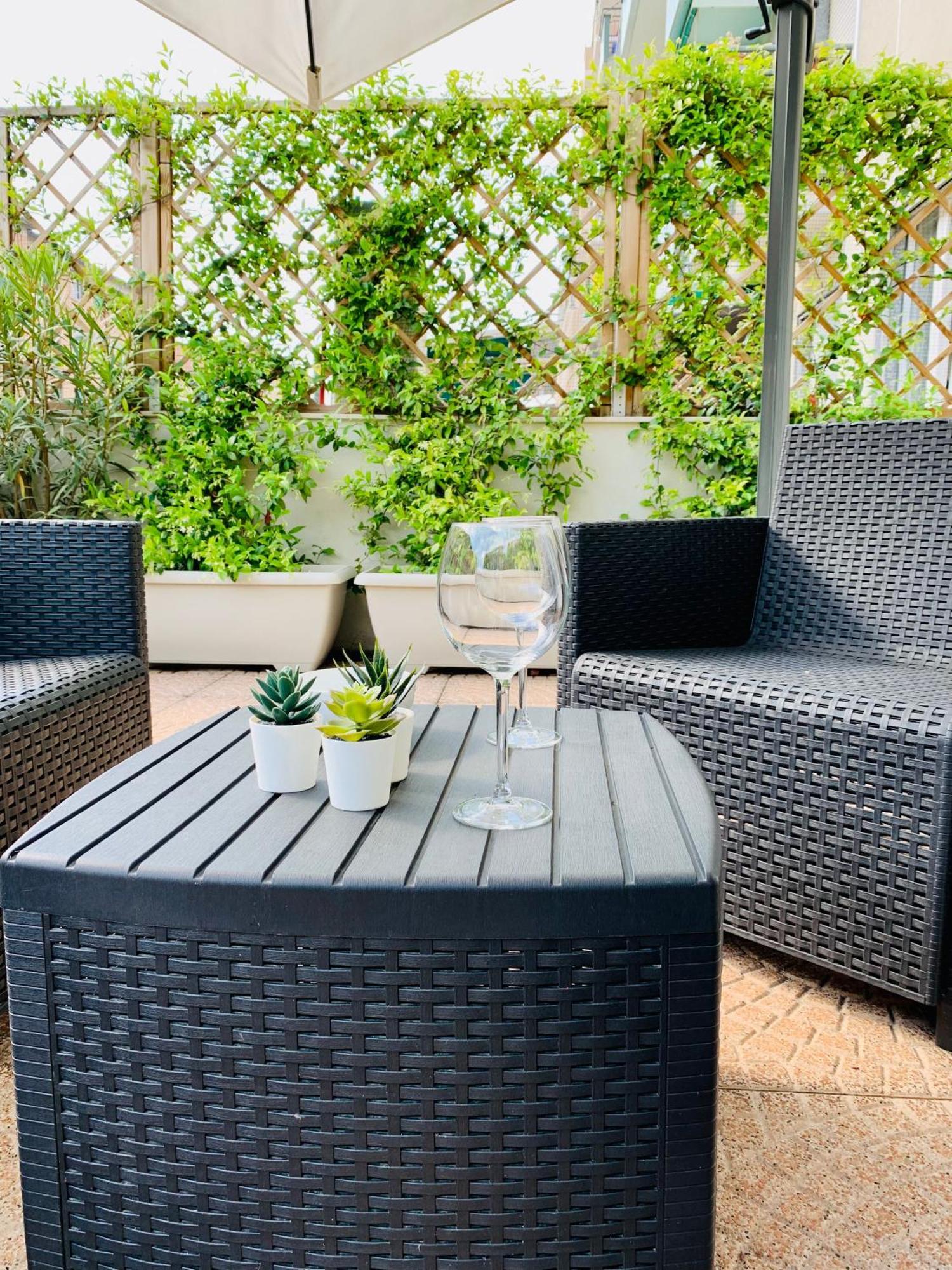 Appartamento Bright Terrace In Milano Esterno foto